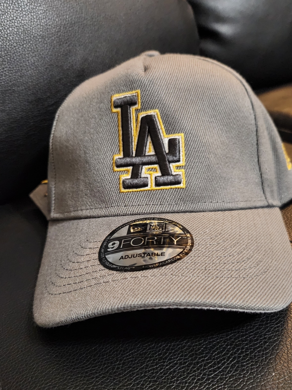 New Era Kids Gray LA Logo Cap with Yellow Outline